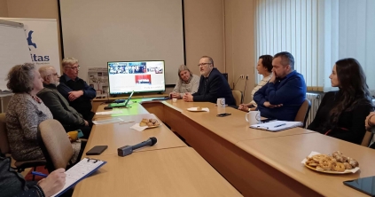 Közel százan szereztek diplomát